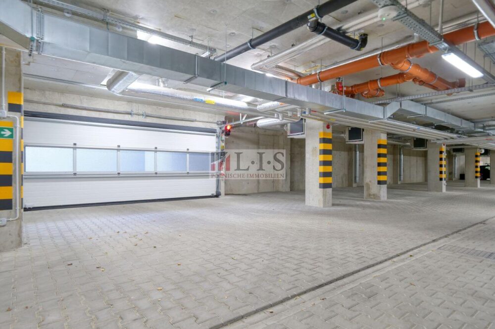 Aufzug und Treppenhaus im Neubau in Swinemünde