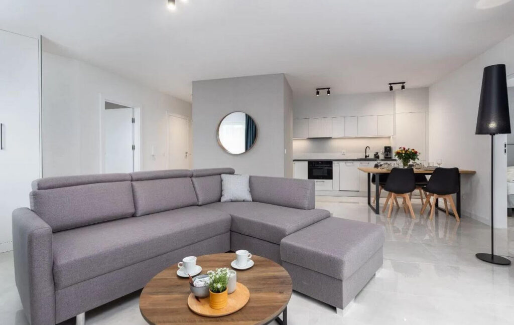 SUN TOWERS 3 Zimmer inkl. moderner Einrichtung und Stellplatz BJ 2022 – Vermietung/Auswandern