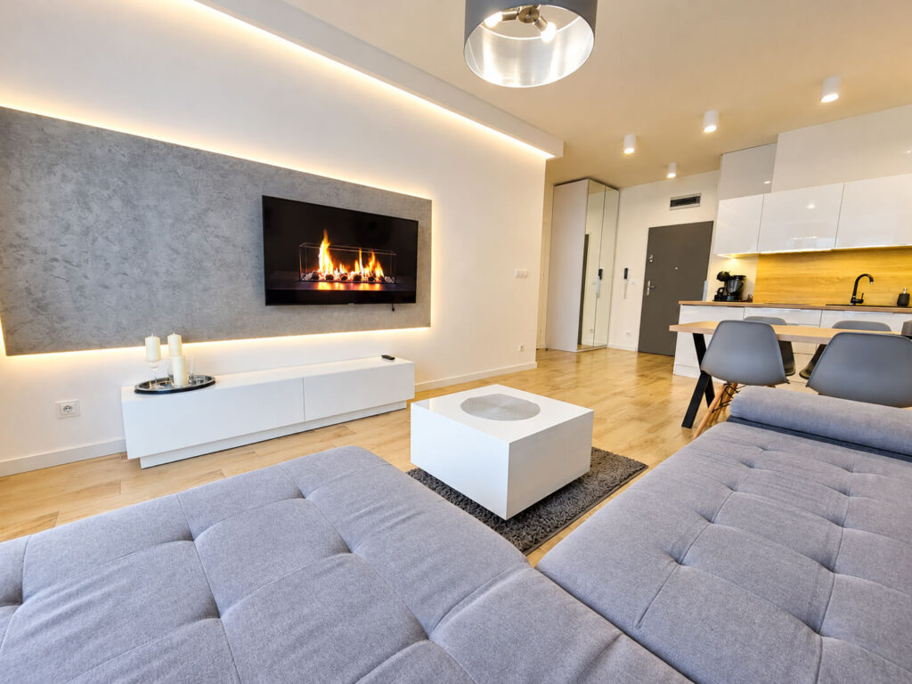 2-Zimmer-Wohnung in Swinemünde kaufen: möbliert, mit Balkon und Aufzug im Platan-Viertel