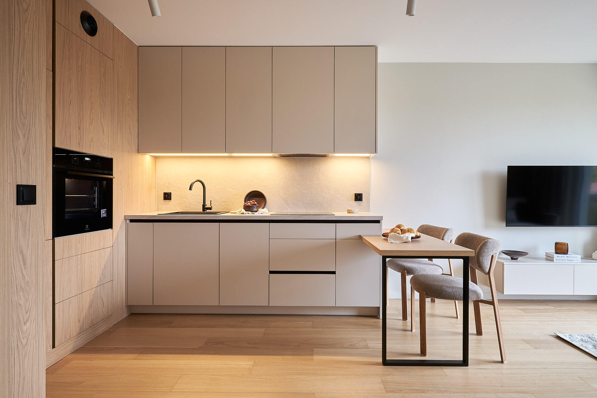 Wohnung in Breslau schlüsselfertig kaufen – möbliertes 2-Zimmer-Apartment für Kapitalanleger – Bild 1